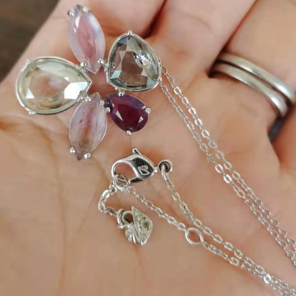 Swarovski Necklace - Picture 2 of 3